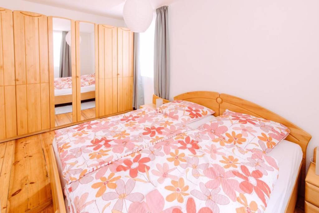 Ferienwohnung St-Martin-Strasse ฟอร์คไฮม์ ภายนอก รูปภาพ